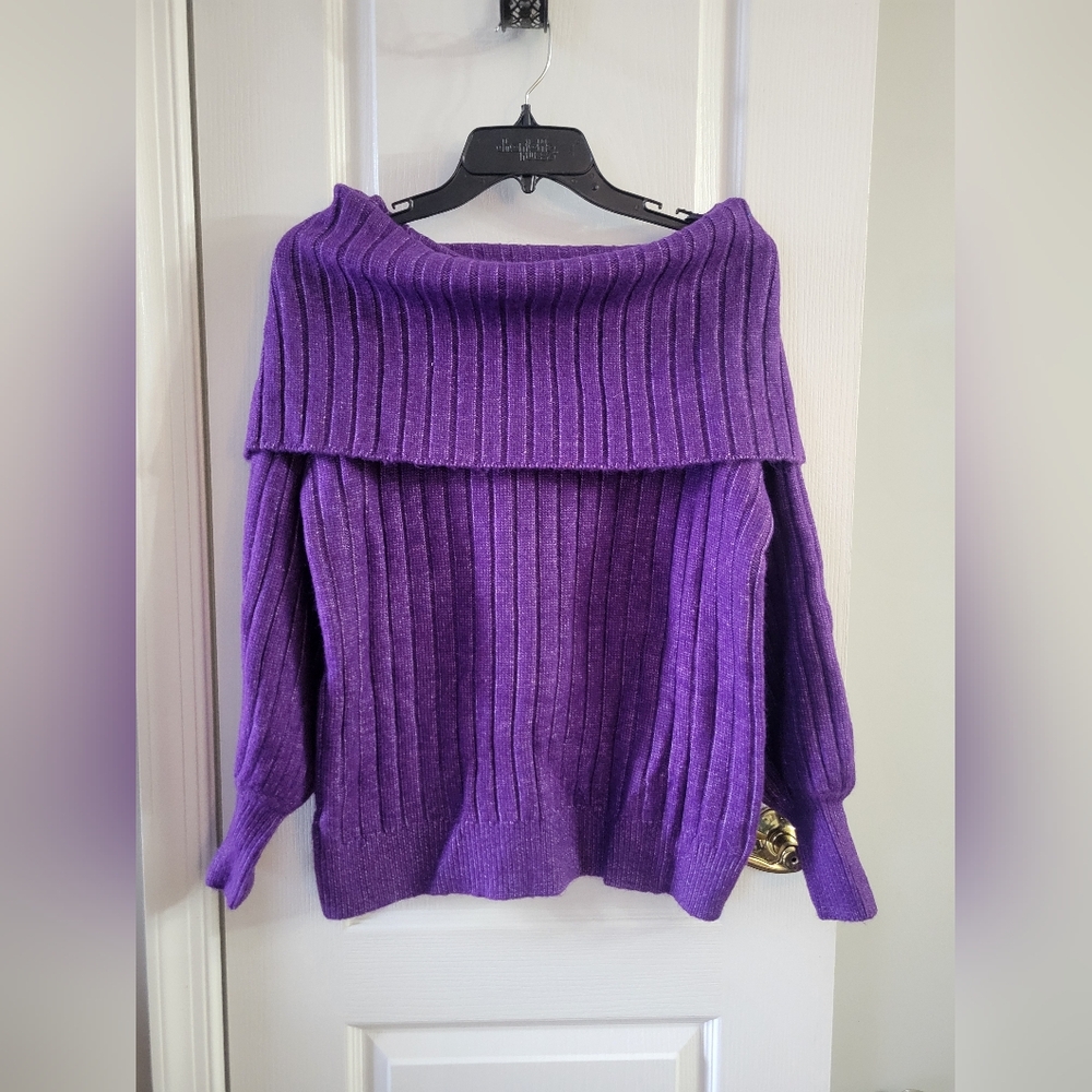 NWT Sofia Vergara Purple Off The Shoulder Ribbed Knit Sweater Size Small